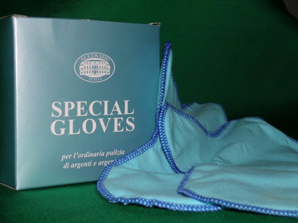 SPECIAL GLOVES